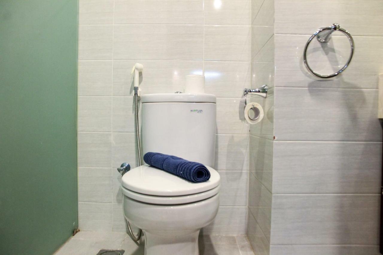 ג'קרטה Elegant 1Br Kemang Village Apartment By Travelio מראה חיצוני תמונה