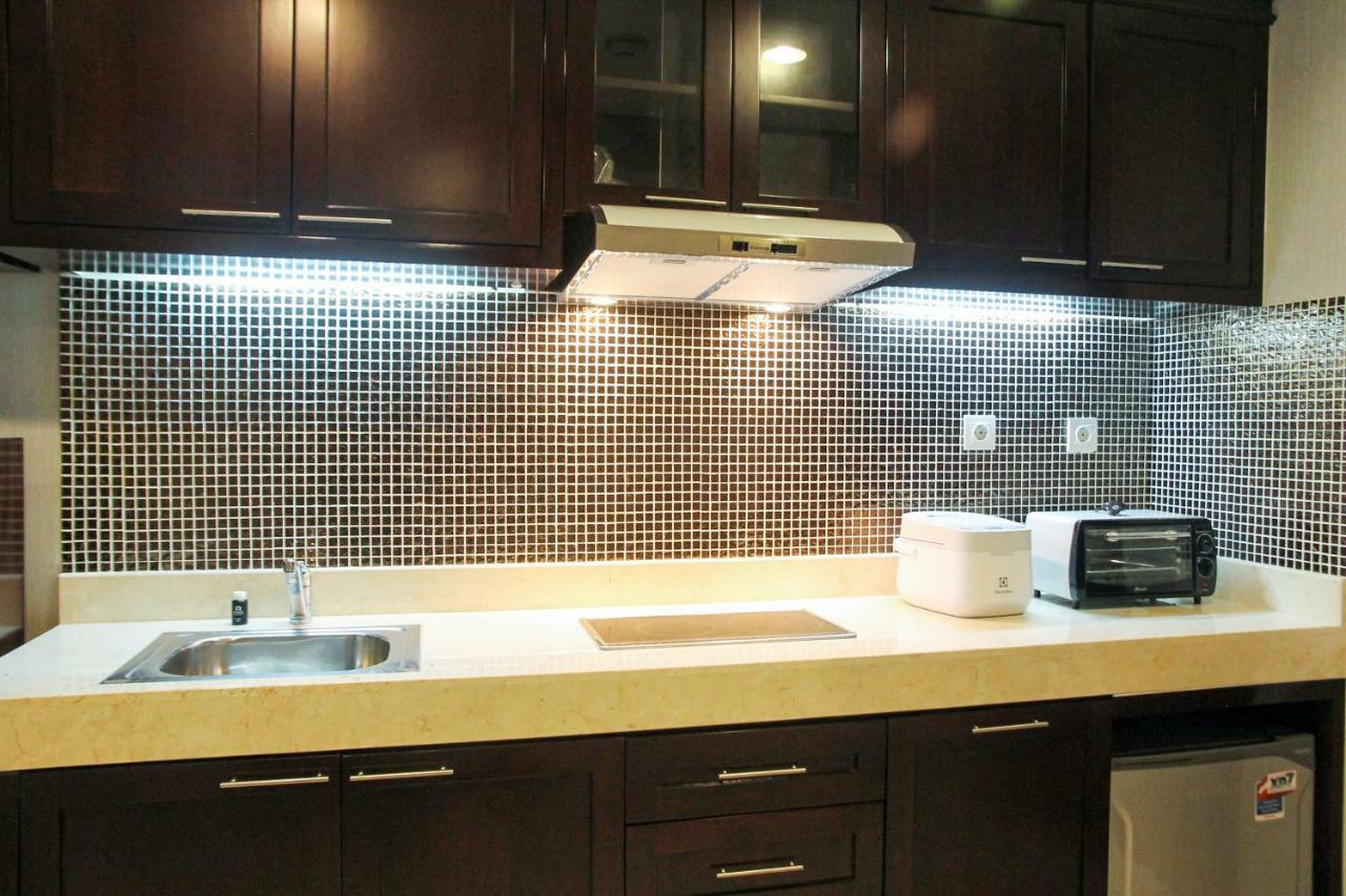 ג'קרטה Elegant 1Br Kemang Village Apartment By Travelio מראה חיצוני תמונה