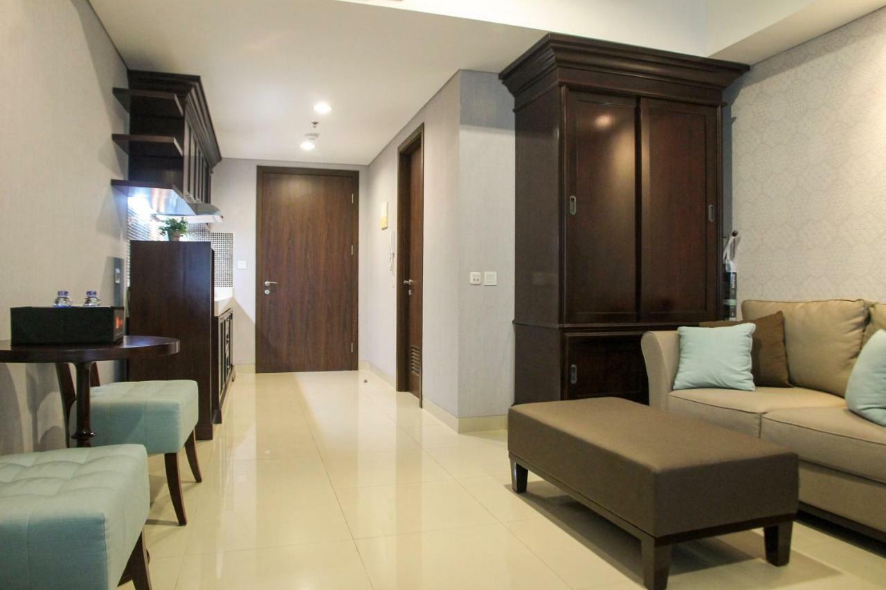 ג'קרטה Elegant 1Br Kemang Village Apartment By Travelio מראה חיצוני תמונה